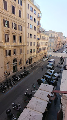 YellowSquare Rome thumb 5